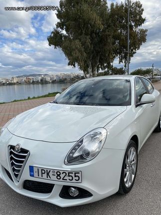 Car Gr Alfa Romeo Giulietta 15 JTDM 2 Distinctive 120hp