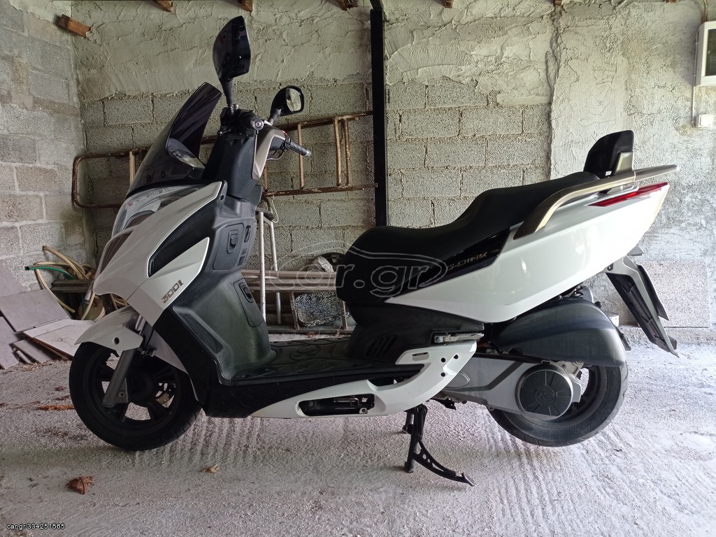 Car Gr Kymco Grand Dink