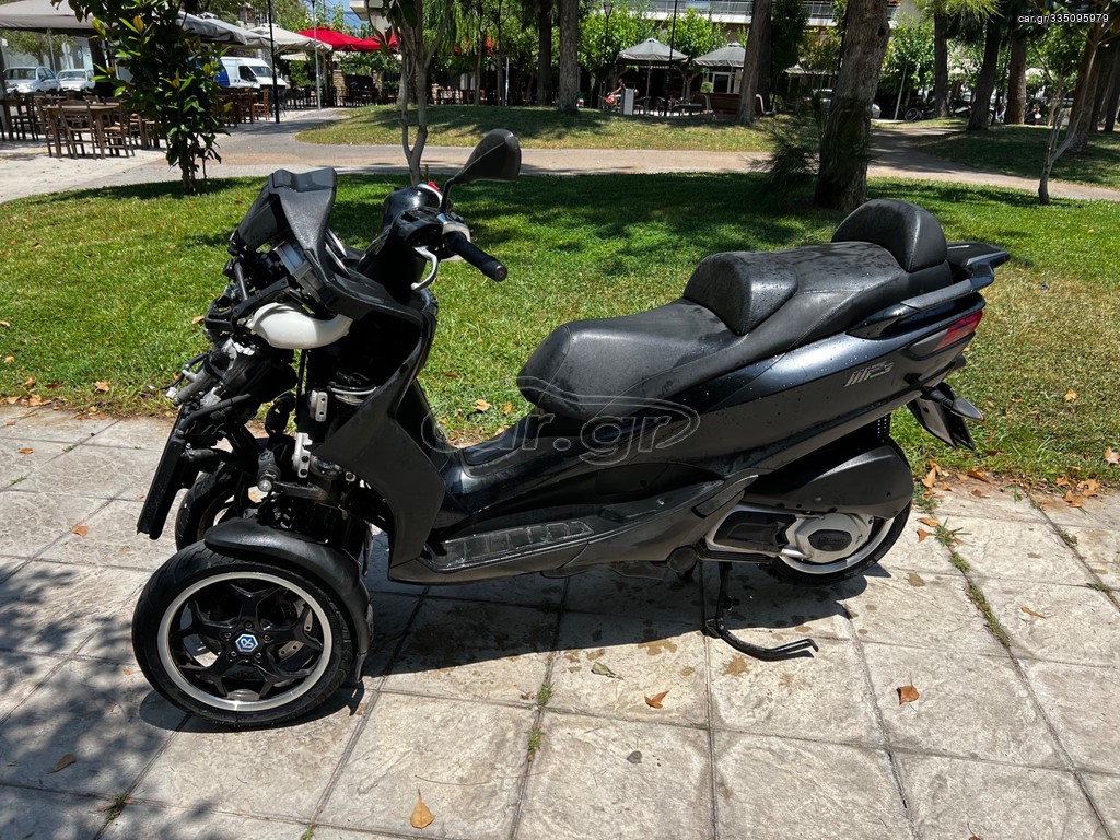 Car Gr Piaggio MP3 300 LT 15