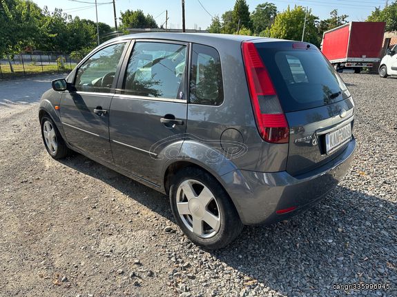 Car Gr Ford Fiesta 05