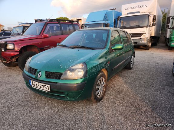 Car Gr Renault Clio 02 1 2 16V