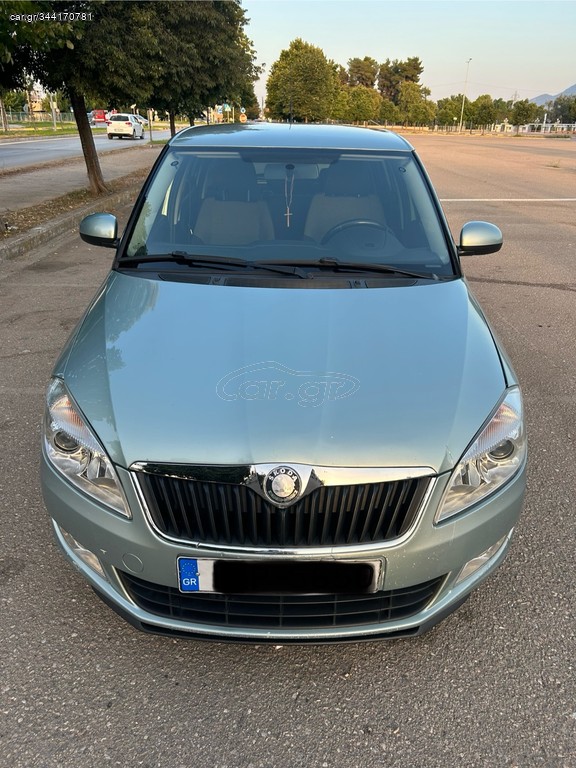 Car Gr Skoda Fabia Tsi