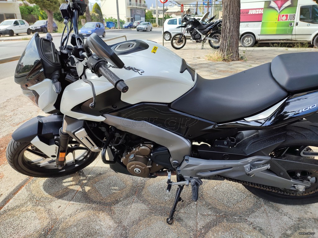 Car Gr Bajaj Dominar