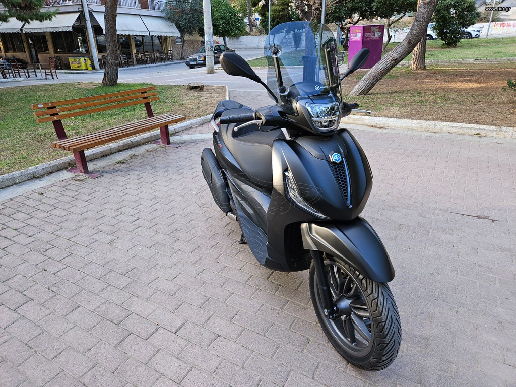 Car Gr Piaggio Beverly Hpe Deep Black