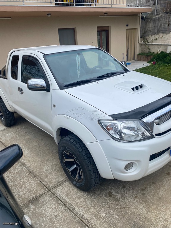 Car Gr Toyota Hilux