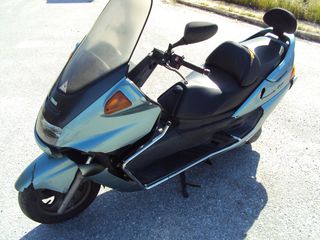 YAMAHA  MAJESTY 250 MOD:2003 ΓΙΑ ΑΝΤΑΛΛΑΚΤΙΚΑ ΚΟΜΑΤΙ ΚΟΜΑΤΙ / ΜΟΤΟ ΚΟΣΚΕΡΙΔΗΣ