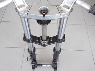 Kawasaki ZZR 600 (1998 -05) Μπροστινό σύστημα κομπλέ.Μπουκάλες Σταυρός Τιμονοπλακα CLIP ONS Ολα σε Άριστη κατάσταση!!!-thumb-3