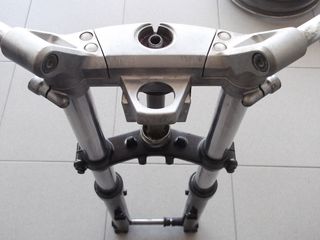 Kawasaki ZZR 600 (1998 -05) Μπροστινό σύστημα κομπλέ.Μπουκάλες Σταυρός Τιμονοπλακα CLIP ONS Ολα σε Άριστη κατάσταση!!!-thumb-4