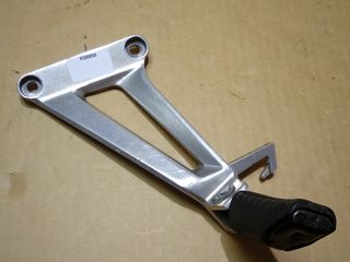 Honda CBR 125 R - 2004 Πίσω Αριστερός Μαρσπιέ με Βάση