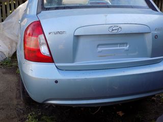 HYUNDAI ACCENT...EXEI ZHMIA