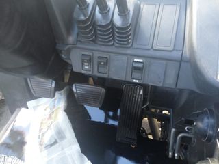 Nissan 2011 Y1F1-thumb-3