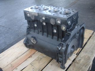 κορμός μηχανής, Perkins Massey Ferguson-thumb-1