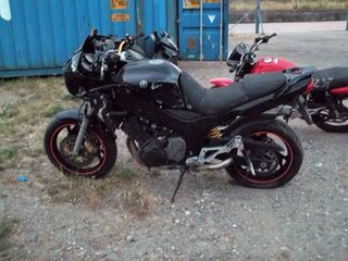 YAMAHA TDM 850