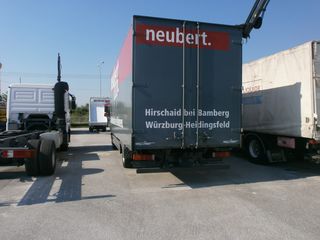 Κόφα Mercedes-Benz 2006 818 / 823-thumb-1