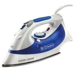BLACK & DECKER Σίδερο ατμού 2200W με κεραμική πλάκα σιδερώματος XT2200 + ΔΩΡΟ ΓΑΝΤΙΑ ΕΡΓΑΣΙΑΣ(ΕΩΣ 6 ΑΤΟΚΕΣ Η 60 ΔΟΣΕΙΣ)