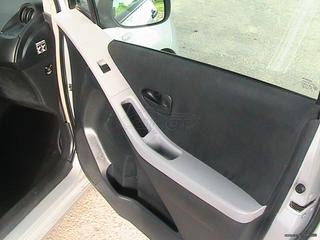 Toyota Yaris 2006 YARIS 1.3 VVTI-thumb-6