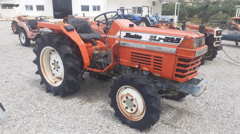 Τρακτέρ Kubota 2000 L1-245