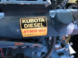 Kubota V1902-thumb-2
