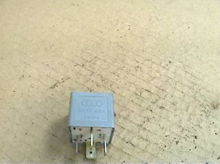 AUDI A4 94-99 RELES ME KOD 443951253K TIM 10E EPANO