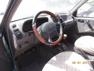 Nissan Terrano 1995-thumb-2