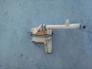 ΔΟΧΕΙΟ   ΝΕΡΟΥ      ΜΠΑ ΜΠΡΙΣ    TOYOTA    HILUX    2KD-thumb-1