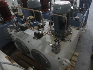 Αντλίες 2000 ΥΔΡΑΥΛΙΚΕΣ ΜΟΝΑΔΕΣ 8,5KW-thumb-5