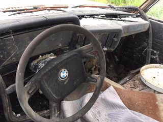 Bmw  1602  '73-thumb-1