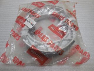 Aprilia Scarabeo 50 100 σιαγόνες φρένου  πίσω  τροχού  AP8213504-thumb-1