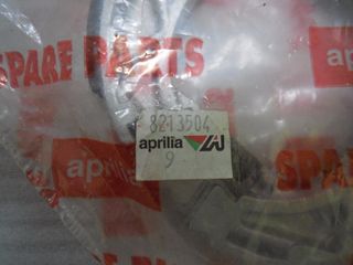 Aprilia Scarabeo 50 100 σιαγόνες φρένου  πίσω  τροχού  AP8213504-thumb-3