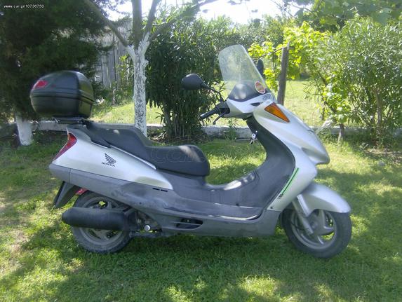 HONDA FES 250 2001    