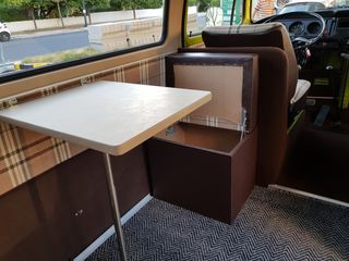 Volkswagen T2 1977-thumb-10