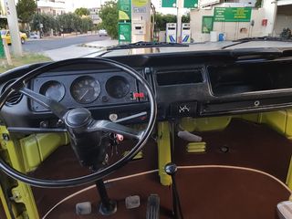 Volkswagen T2 1977-thumb-6