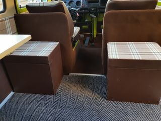 Volkswagen T2 1977-thumb-15