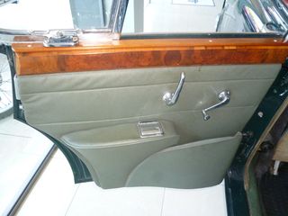 Jaguar MK II 1967-thumb-17