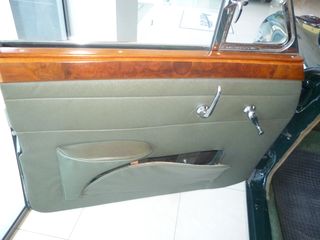 Jaguar MK II 1967-thumb-15