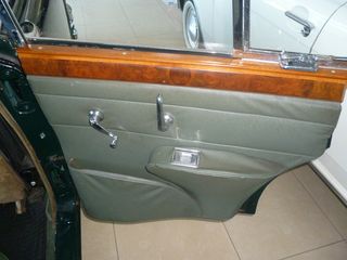 Jaguar MK II 1967-thumb-19
