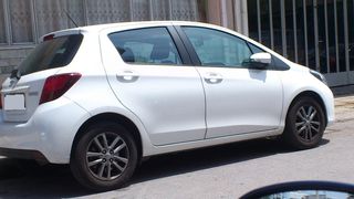 Toyota Yaris 2011 - 2017 // ΠΛΕΞΟΥΔΑ ΠΟΡΤΑΣ ΠΙΣΩ ΔΕΞΙΑ \\ Γ Ν Η Σ Ι Α-ΚΑΛΟΜΕΤΑΧΕΙΡΙΣΜΕΝΑ-ΑΝΤΑΛΛΑΚΤΙΚΑ 