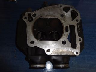 SUZUKI DR 800 S Κεφαλή Χωρίς Βαλβίδες ΙΝ Σε  Καλή Κατάσταση Γνήσια -thumb-6