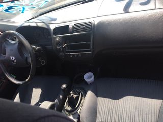 Honda Civic σεντάν 2002-2005