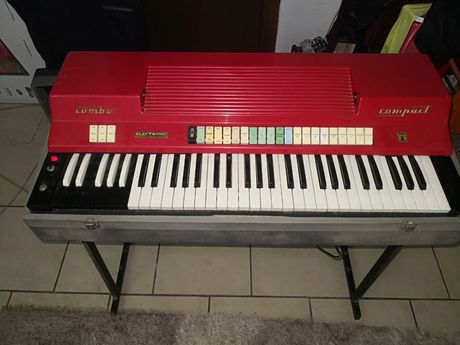 Ζητουνται ανταλλακτικα Farfisa compact 1965 ή deluxe 