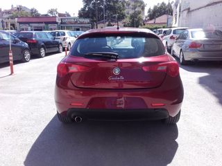 Alfa Romeo Giulietta 2013 DIESEL-thumb-4