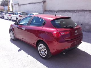 Alfa Romeo Giulietta 2013 DIESEL-thumb-5