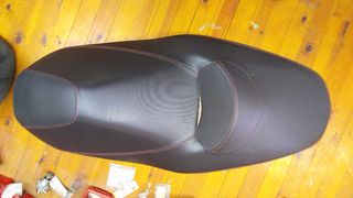 Σέλα Yamaha X-max 400-thumb-1