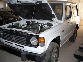 Mitsubishi Pajero 1989-thumb-7