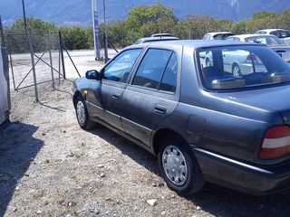 Nissan Sunny 1992 1.4 16V-thumb-1