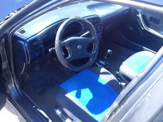 Nissan Sunny 1992 1.4 16V-thumb-4