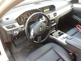 Mercedes-Benz E 200 2014-thumb-3