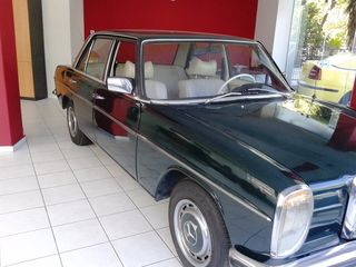 Mercedes-Benz 220 1969-thumb-6