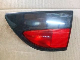 ΦΑΝΑΡΙ ΠΙΣΩ ΕΣΩΤΕΡΙΚΟ RENAULT MEGANE SEDAN 96-98 (R) ΜΕΤΑΧΕΙΡΙΣΜΕΝΟ