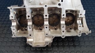 SUZUKI GSXR 600 09/11/ΚΥΛΙΝΔΡΟΠΙΣΤΟΝΑ -thumb-1